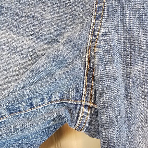 Torrid High-Rise Wide Leg Jeans - Picture 3 of 6